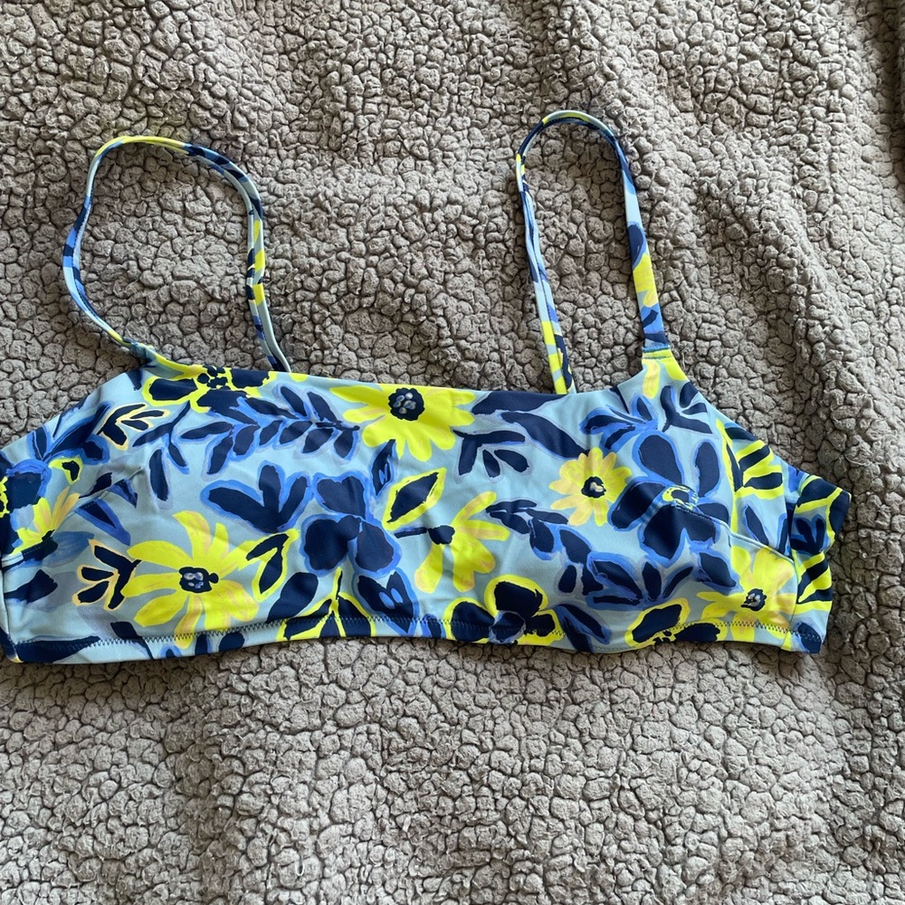 New never worn Aerie blue and yellow multi colour floral print bikini top